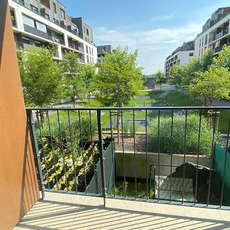 1 Room Apartment With Terrace, Slnecnice, 18B บราติสลาวา ภายนอก รูปภาพ