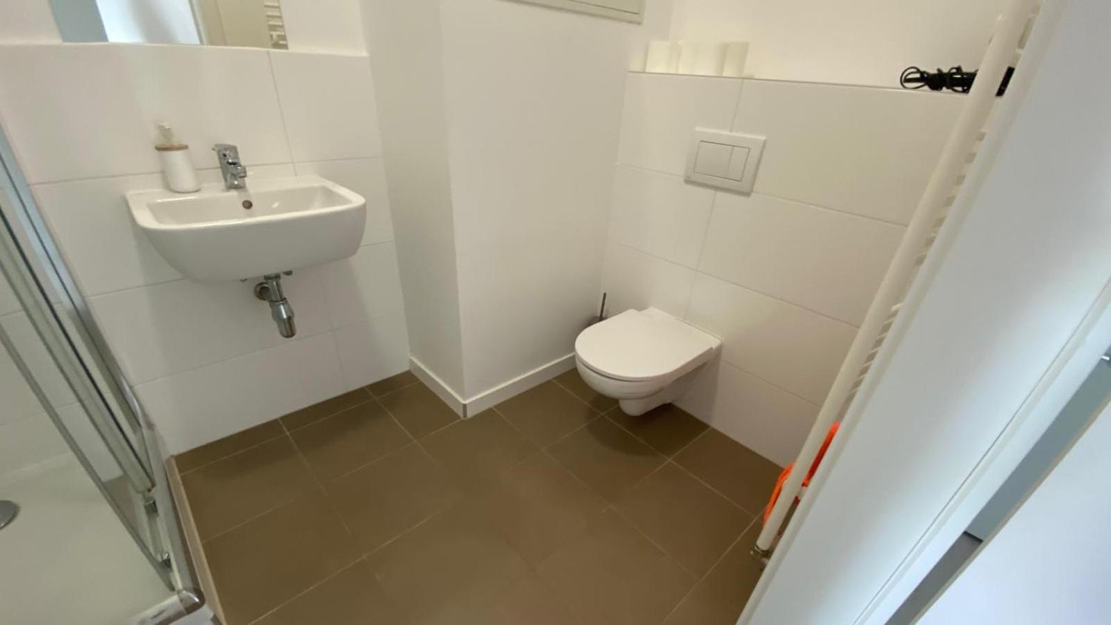 1 Room Apartment With Terrace, Slnecnice, 18B บราติสลาวา ภายนอก รูปภาพ